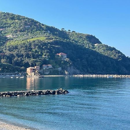 Beatrice Nel Centro Di Levanto Zewnętrze zdjęcie