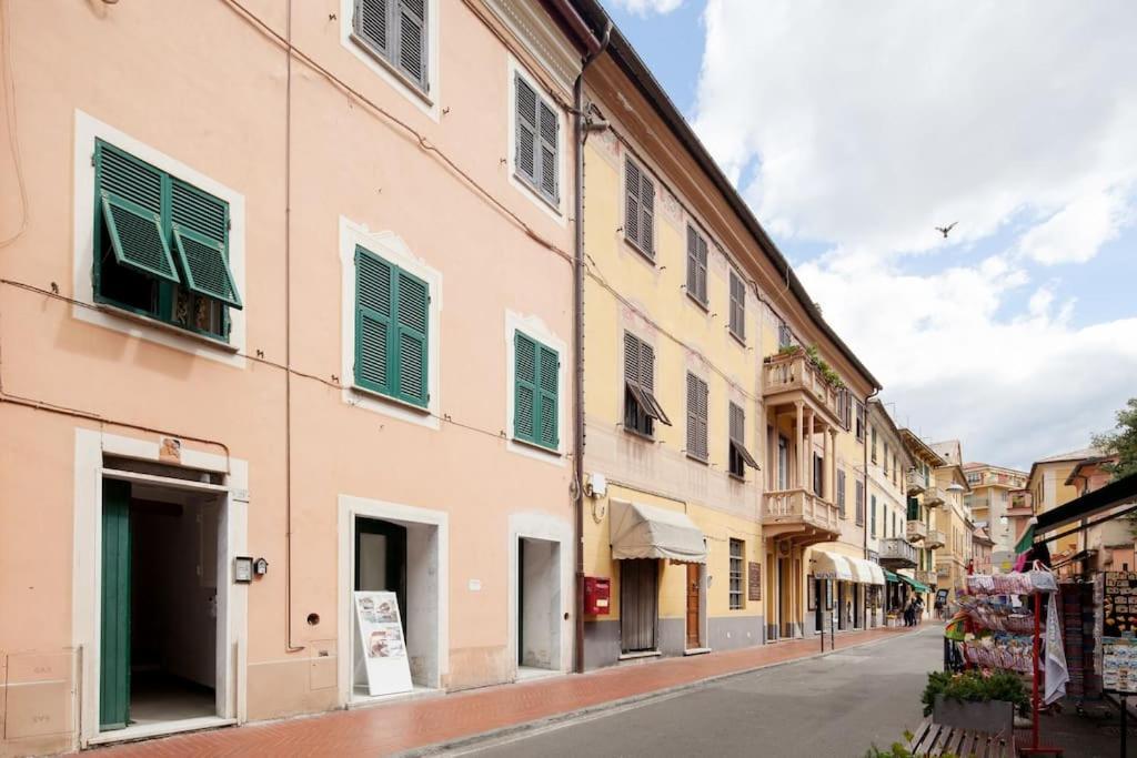 Beatrice Nel Centro Di Levanto Zewnętrze zdjęcie